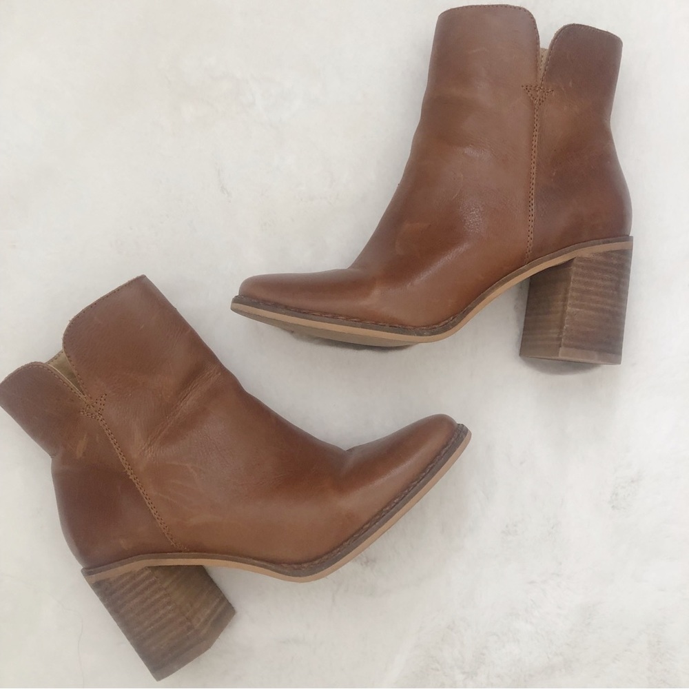 Lucky Brand Tan Leather Ankle Boots Size 6.5